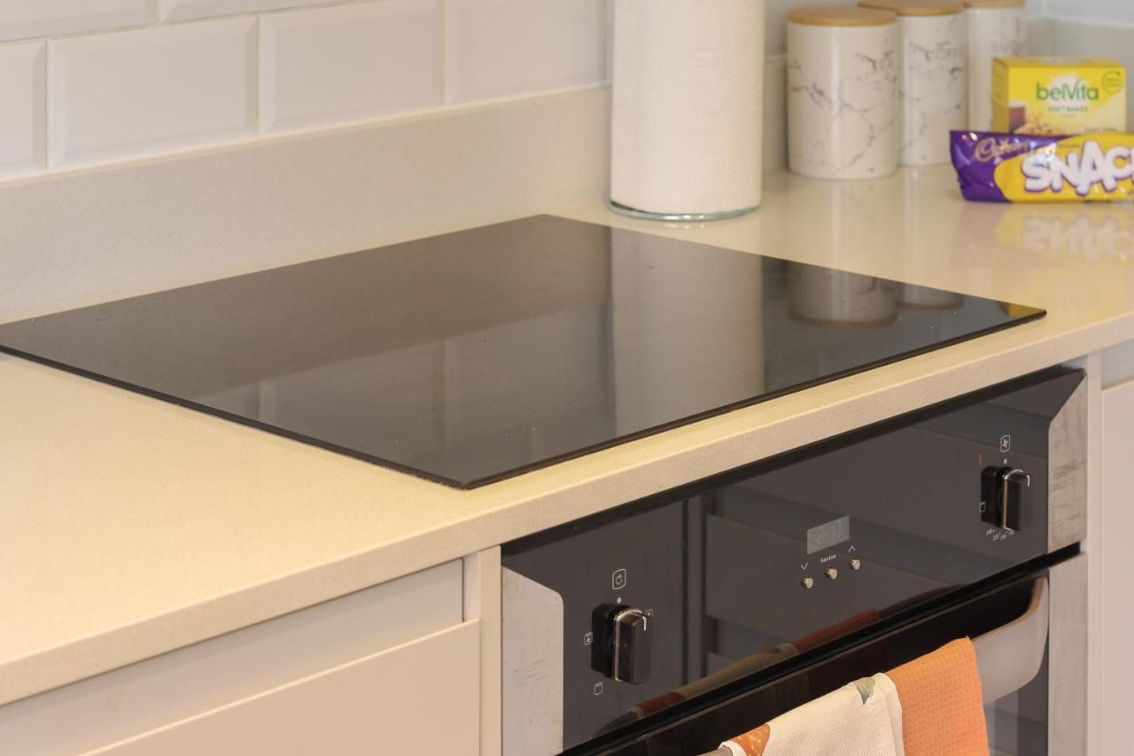 Modern 2-Bed Apartment, Free Parking, City Centre, Netflix & Pet Friendly - Hosted By Stay Host Save Sheffield Luaran gambar