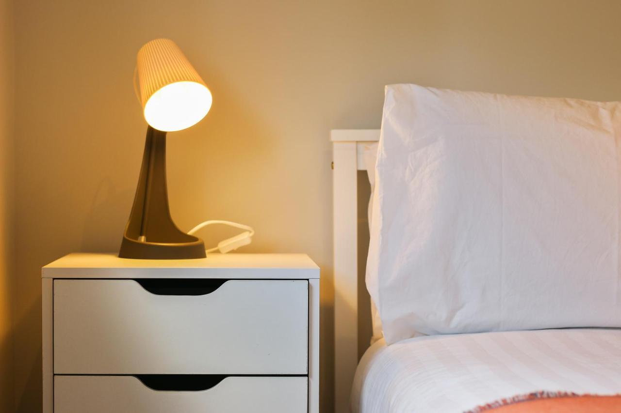 Modern 2-Bed Apartment, Free Parking, City Centre, Netflix & Pet Friendly - Hosted By Stay Host Save Sheffield Luaran gambar