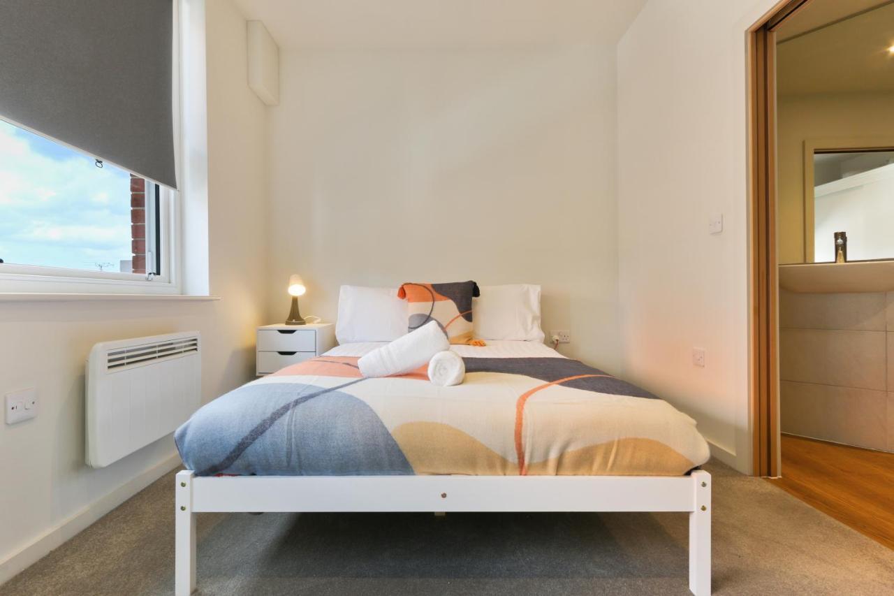 Modern 2-Bed Apartment, Free Parking, City Centre, Netflix & Pet Friendly - Hosted By Stay Host Save Sheffield Luaran gambar